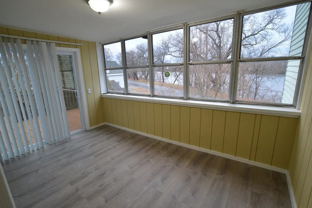 3 bed, 1 bath apartment for rent at 34 Riverside Ave Unit 2, Haverhill — photo 18 of 19