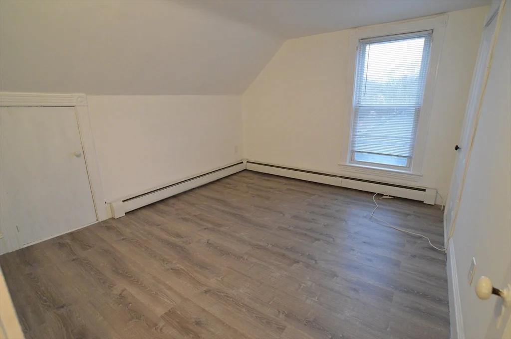 3 bed, 1 bath apartment for rent at 34 Riverside Ave Unit 2, Haverhill — photo 14 of 19