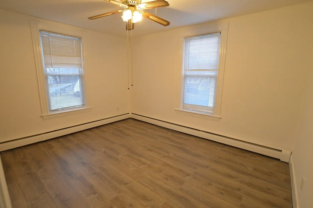 3 bed, 1 bath apartment for rent at 34 Riverside Ave Unit 2, Haverhill — photo 9 of 19