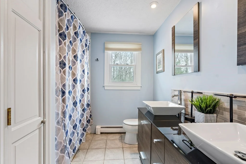 3 bed, 2 bath apartment for rent at 34 Ron Cir, Taunton — photo 8 of 11