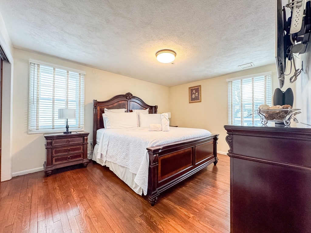 3 bed, 1 bath apartment for rent at 34 Rumney Rd Unit 1, Revere — photo 8 of 14