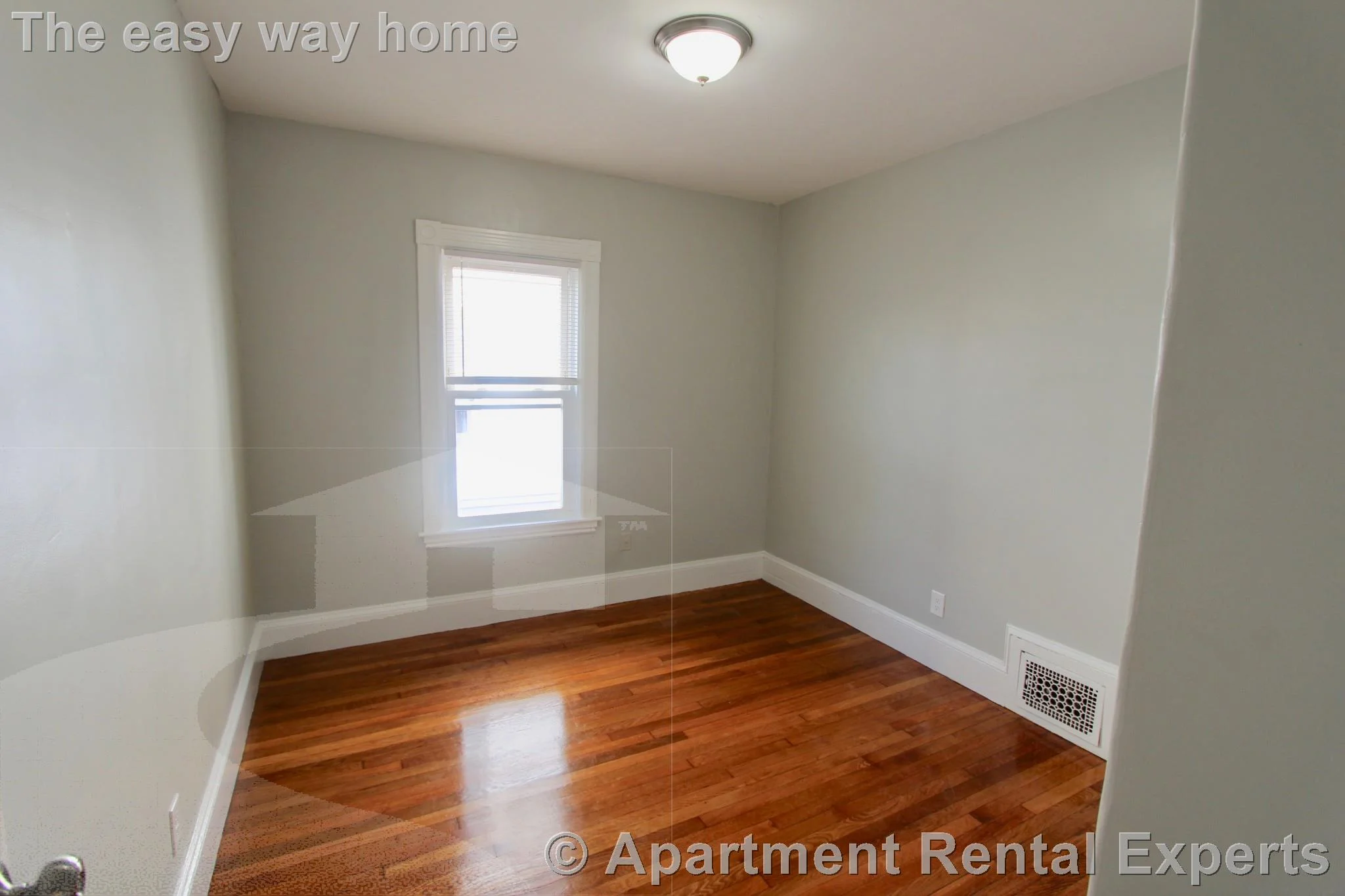 4 bed, 2 bath apartment for rent at 34 Russell St Unit 2, Malden Center — photo 3 of 9