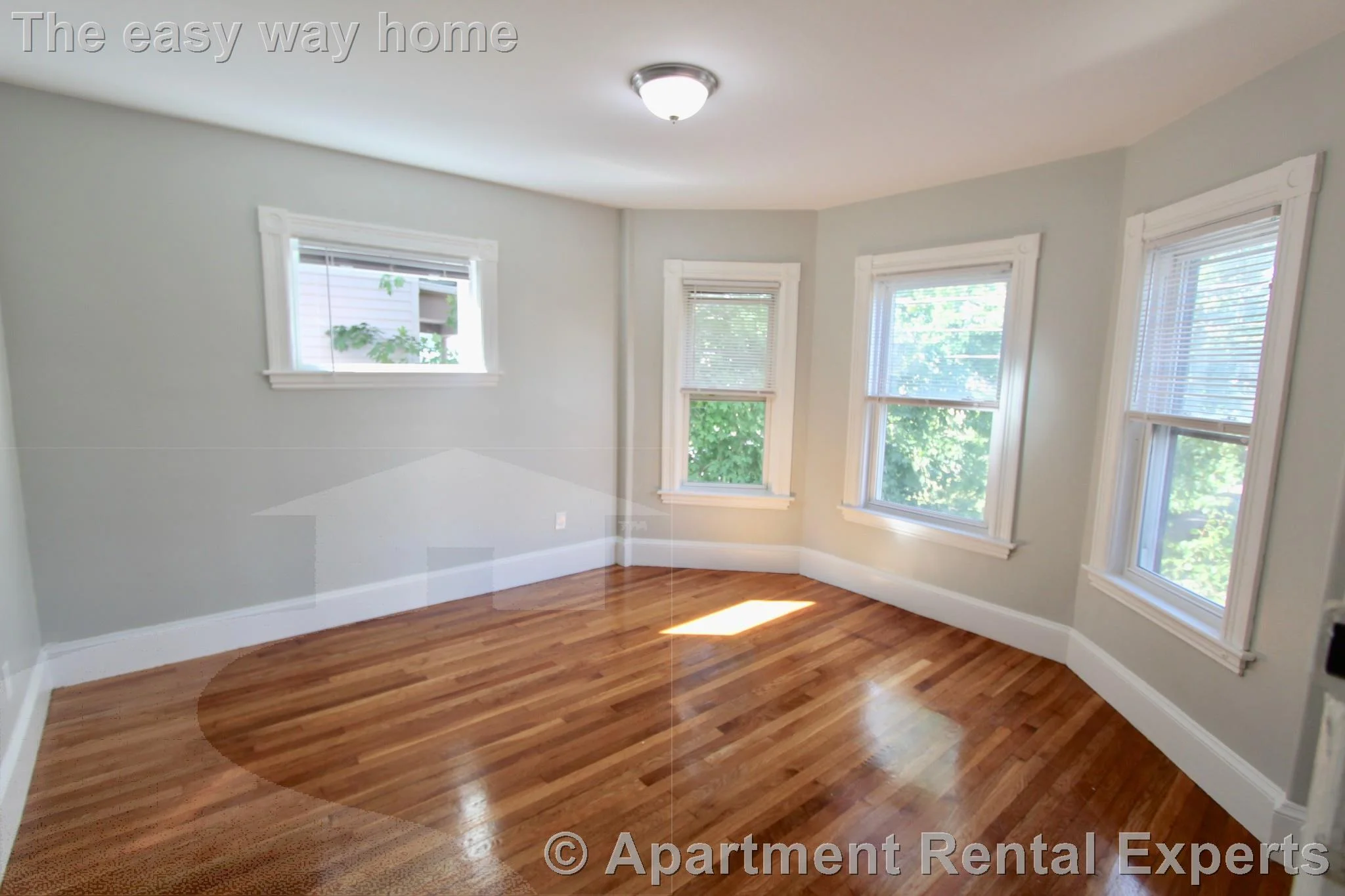 4 bed, 2 bath apartment for rent at 34 Russell St Unit 2, Malden Center — photo 2 of 9