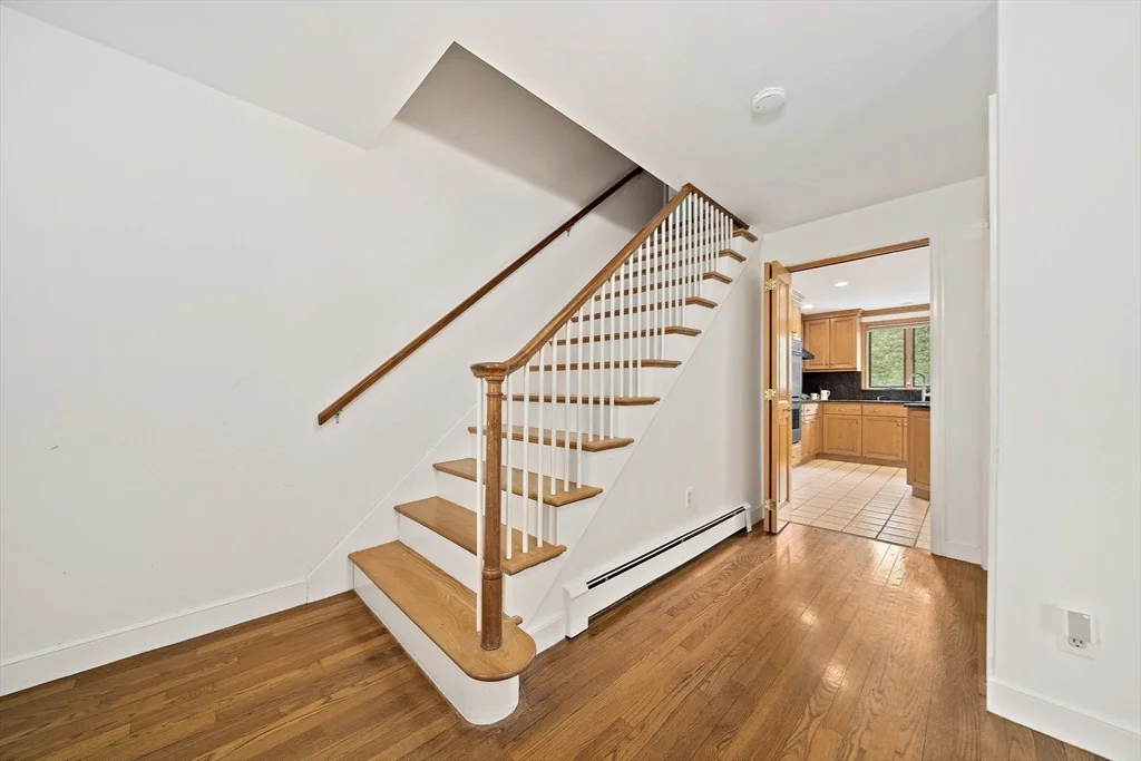 5 bed, 2 bath apartment for rent at 34 Saddle Club, Lexington — photo 11 of 26
