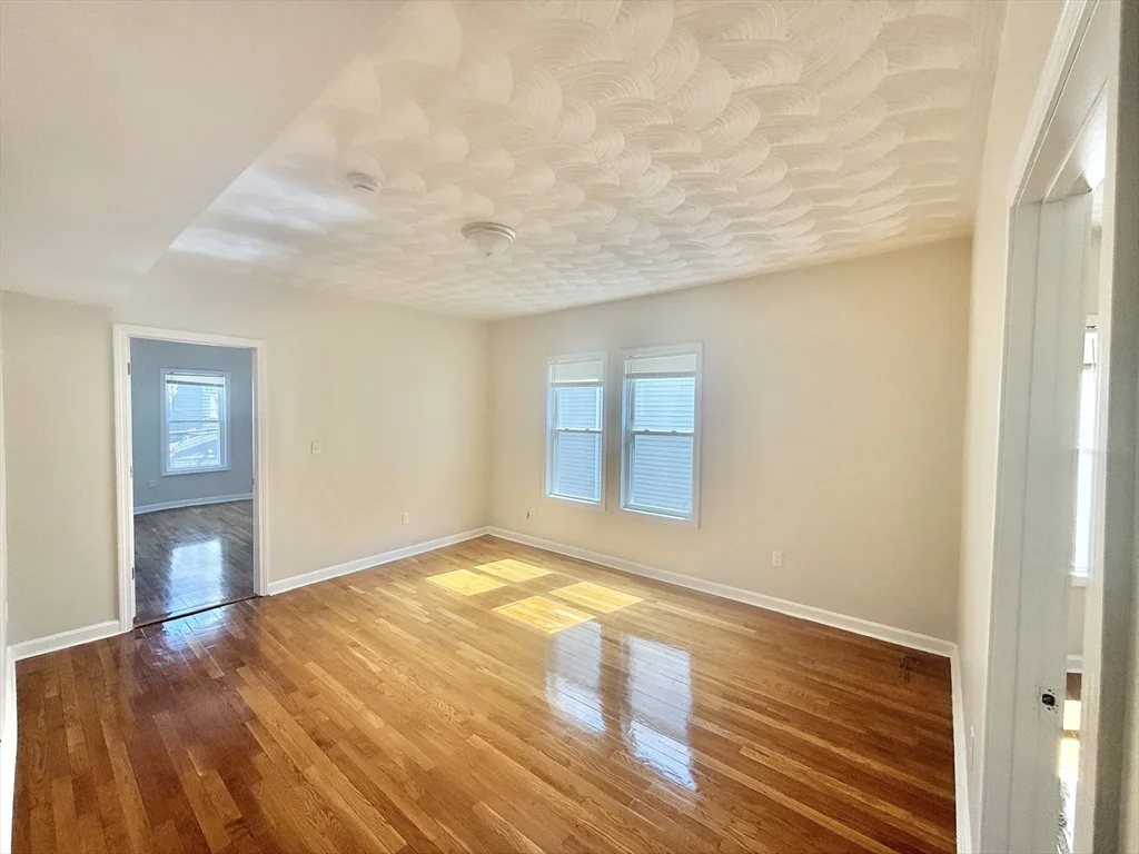3 bed, 1 bath apartment for rent at 34 School St Unit 2, Everett — photo 7 of 19