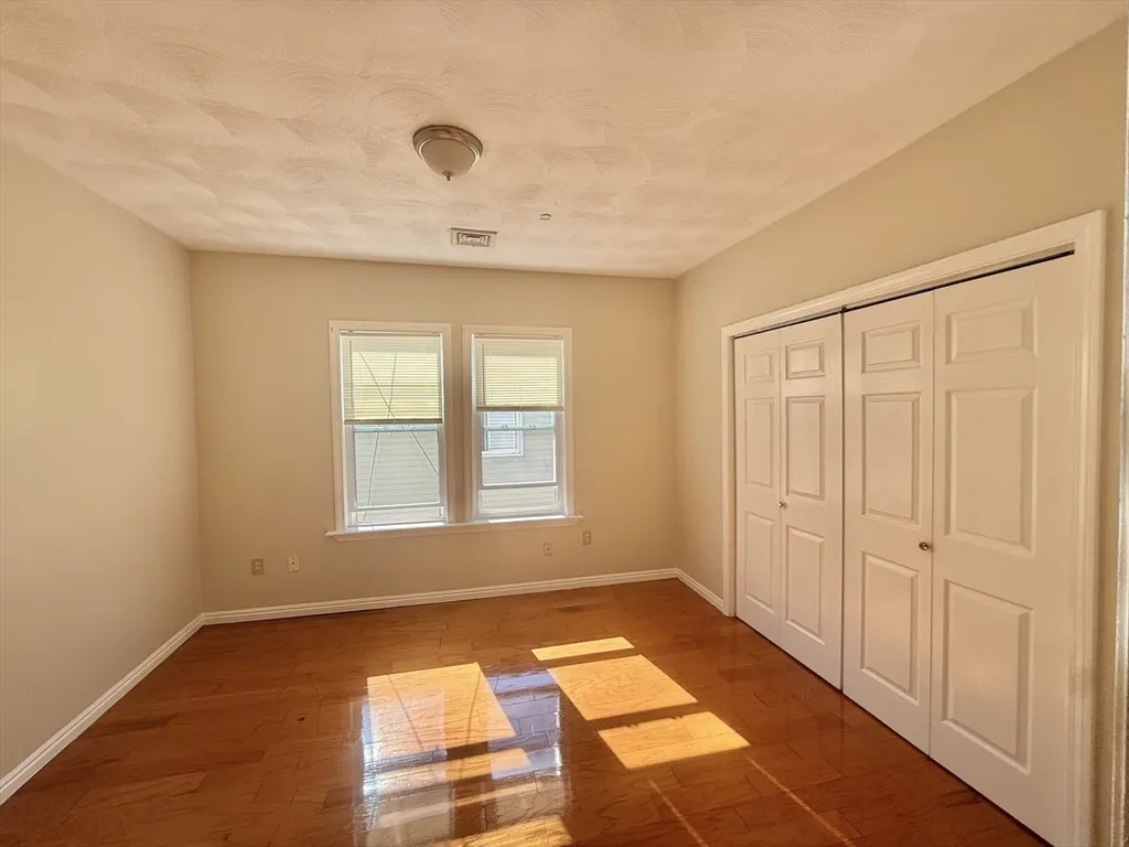 3 bed, 1 bath apartment for rent at 34 School St Unit 3, Everett — photo 9 of 15