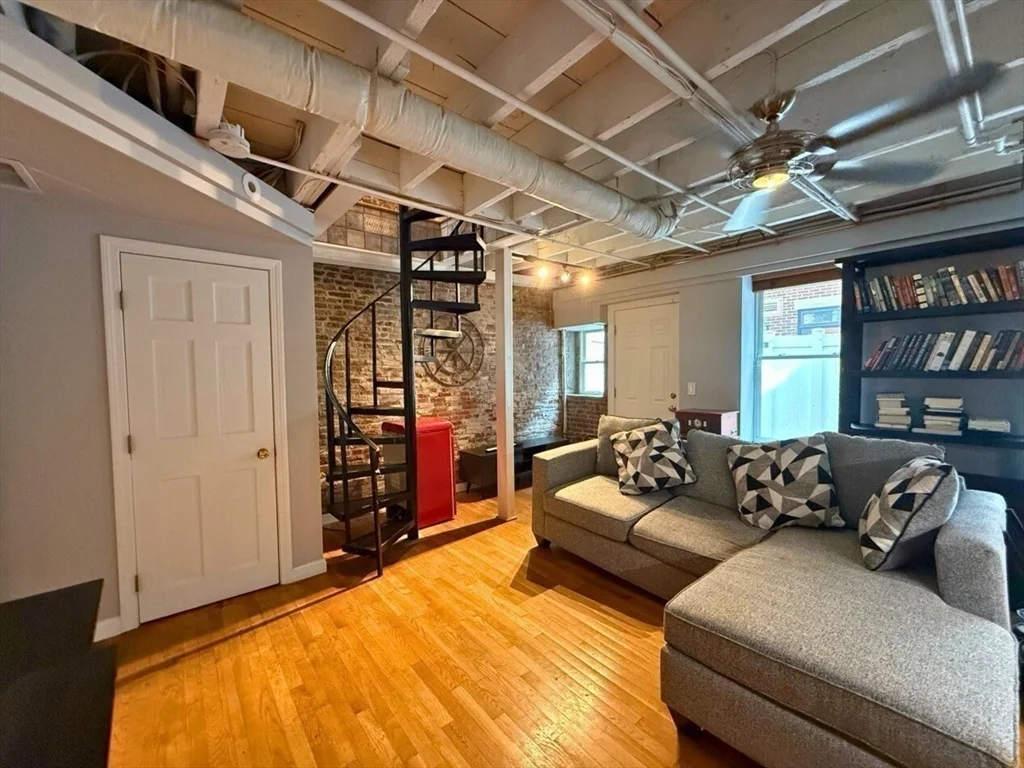 1 bed, 1 bath apartment for rent at 34 Sheafe St Unit 1, North End