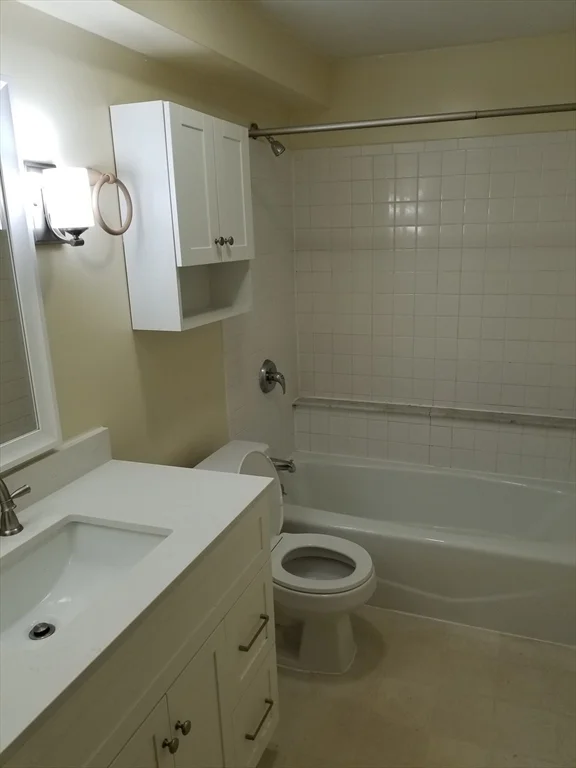1 bed, 1 bath apartment for rent at 34 Silver Hill Unit 2, Natick — photo 9 of 15
