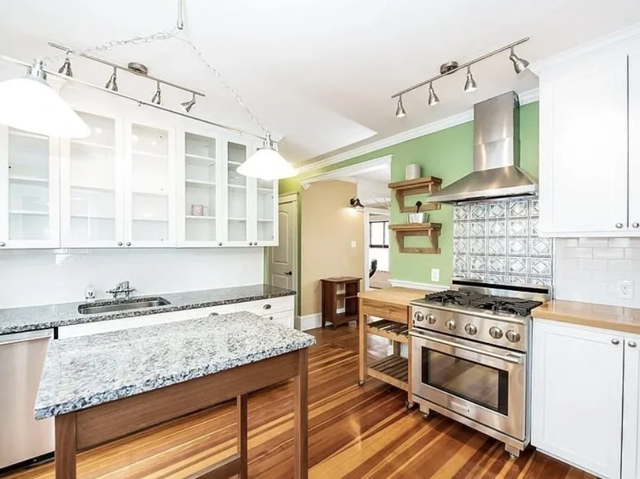 3 bed, 2 bath apartment for rent at 34 South Munroe Ter Unit 2, Dorchester — photo 3 of 15