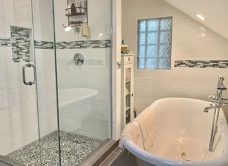 3 bed, 2 bath apartment for rent at 34 South Munroe Ter Unit 2, Dorchester — photo 10 of 15
