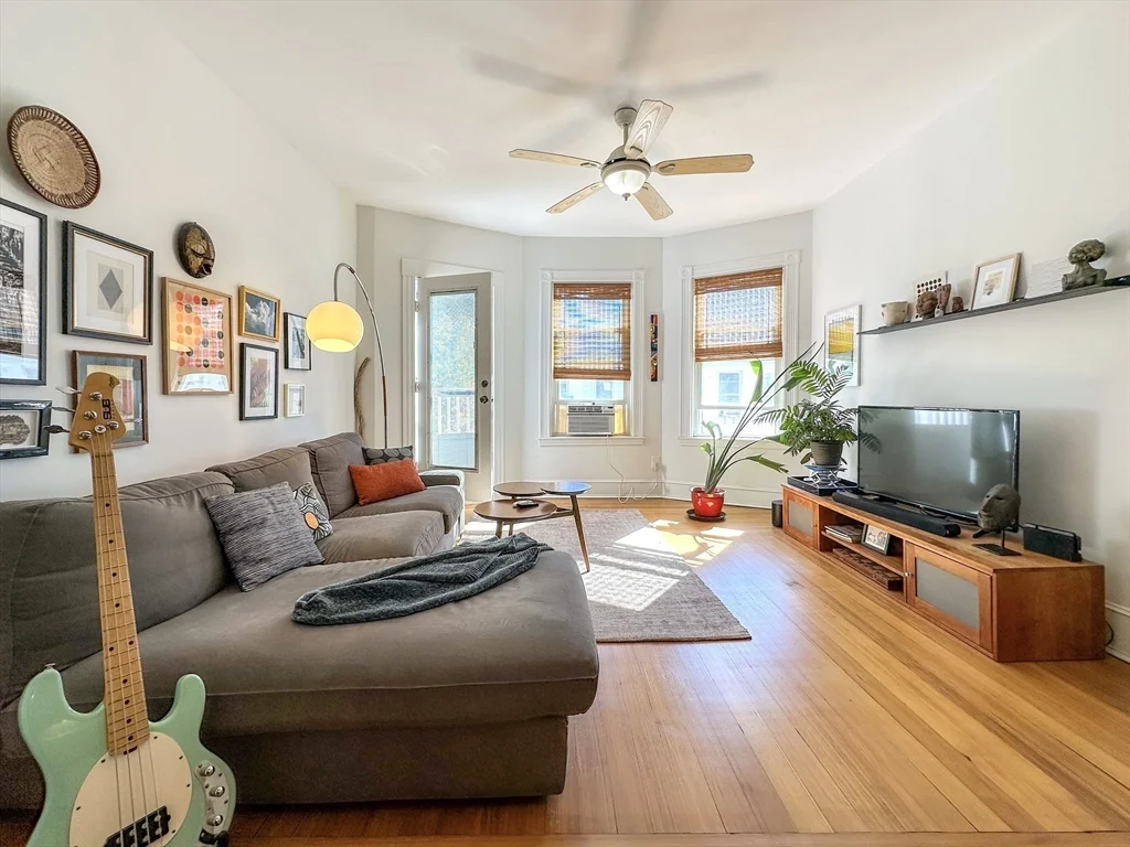 3 bed, 2 bath apartment for rent at 34 Stanton Rd Unit 3, Coolidge Corner — photo 4 of 13