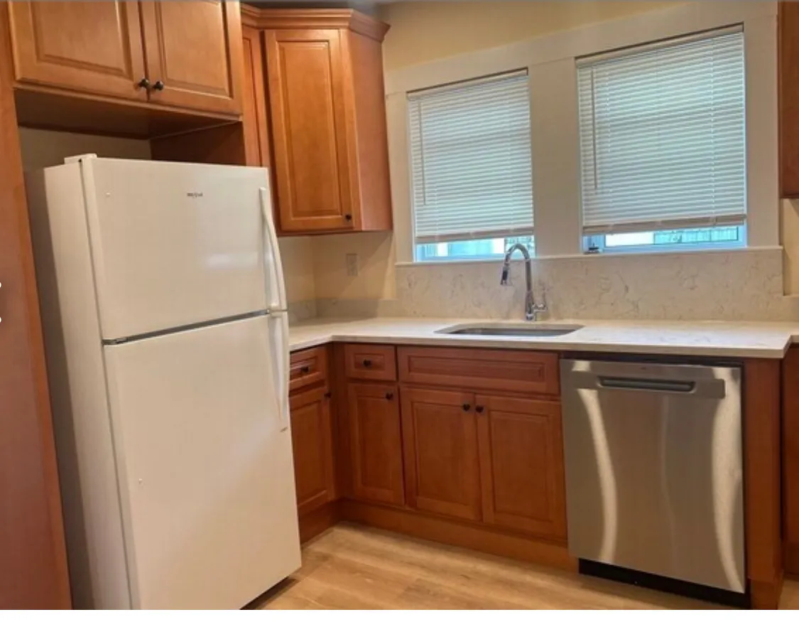3 bed, 1 bath apartment for rent at 34 Stellman Rd Unit 3, Roslindale — photo 12 of 15
