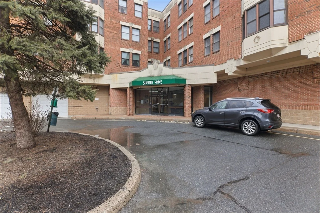 2 bed, 2 bath apartment for rent at 34 Sumner Ave Unit 210, Forest Park — photo 3 of 25