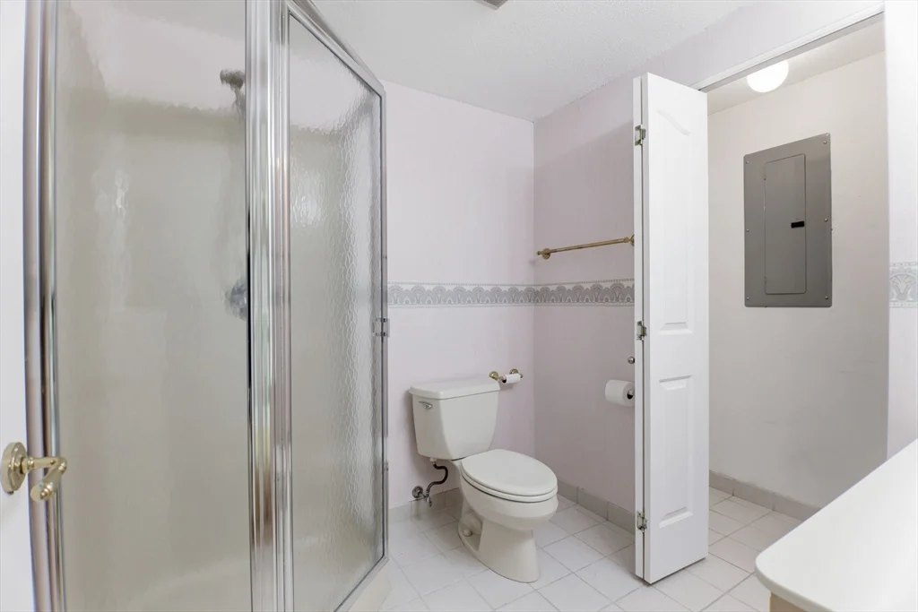 2 bed, 2 bath apartment for rent at 34 Sumner Ave Unit 210, Forest Park — photo 14 of 25