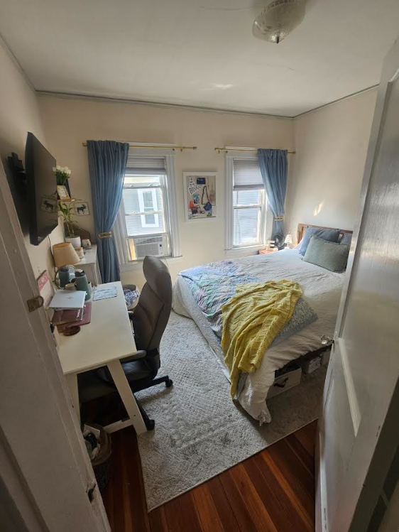 3 bed, 1 bath apartment for rent at 34 Sunset Rd Unit 2a, West Somerville — photo 7 of 9