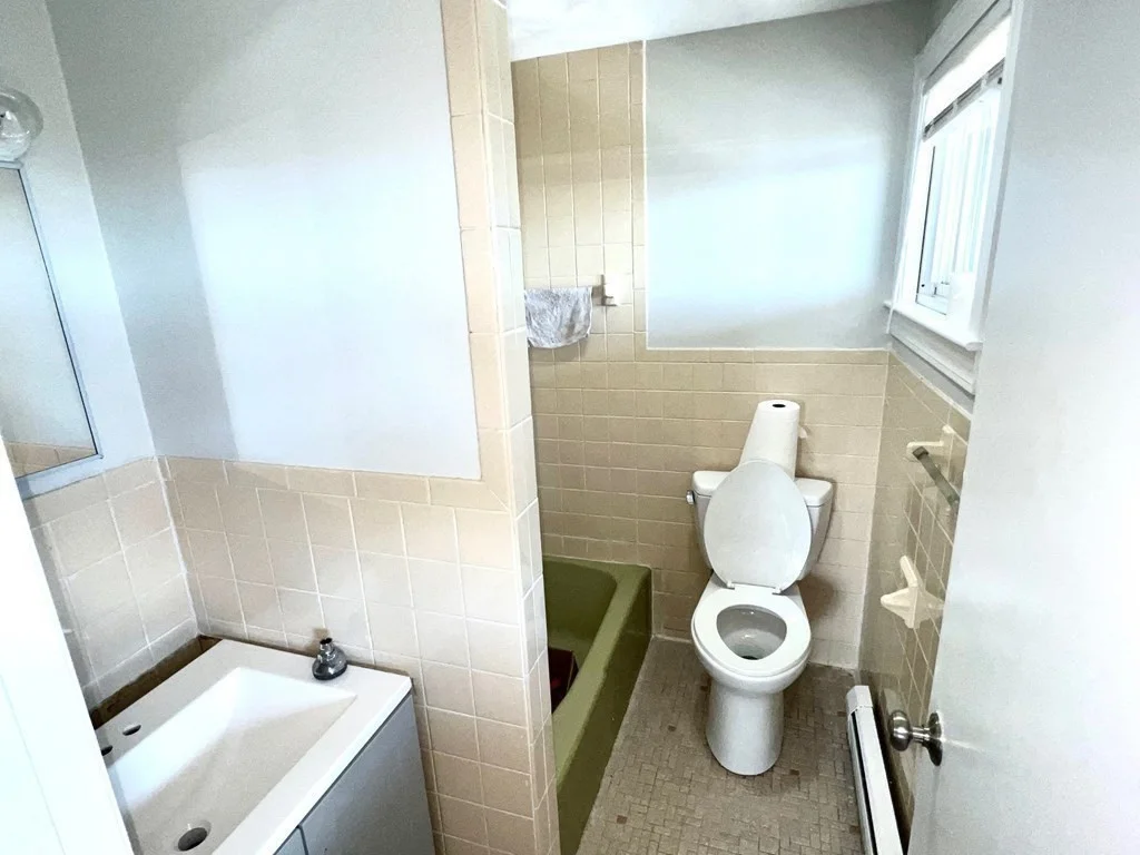 2 bed, 1 bath apartment for rent at 34 Sunyside Ave Unit 1, Winthrop — photo 15 of 15