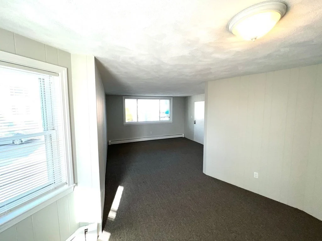 2 bed, 1 bath apartment for rent at 34 Sunyside Ave Unit 1, Winthrop — photo 5 of 15