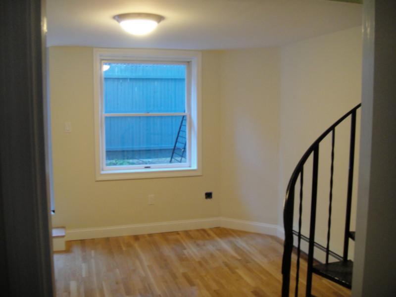 3 bed, 2 bath apartment for rent at 34 Sussex St Unit Single Family, Roxbury — photo 4 of 21