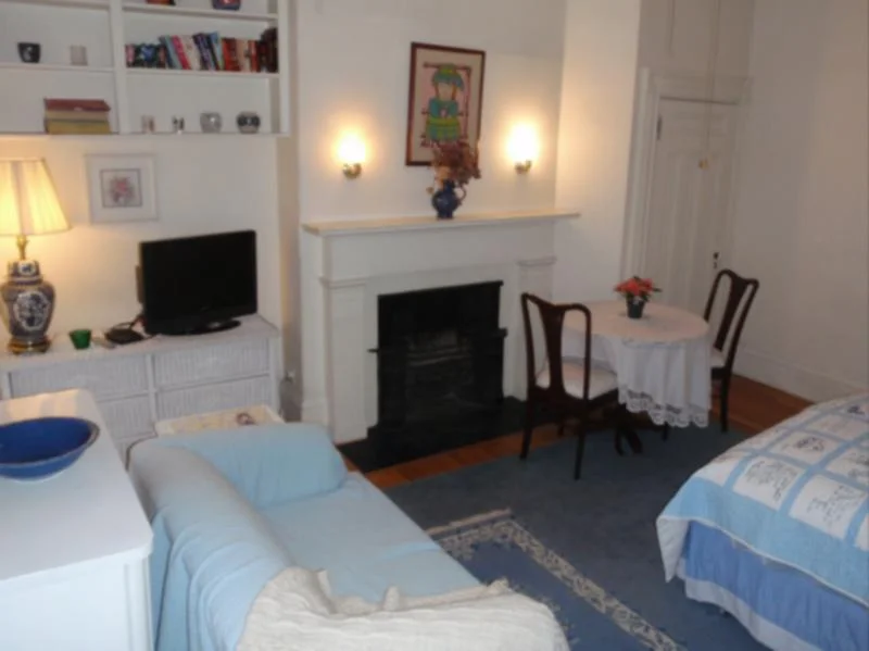 Studio bed, 1 bath apartment for rent at 34 Temple St Unit 3, Beacon Hill — photo 2 of 4