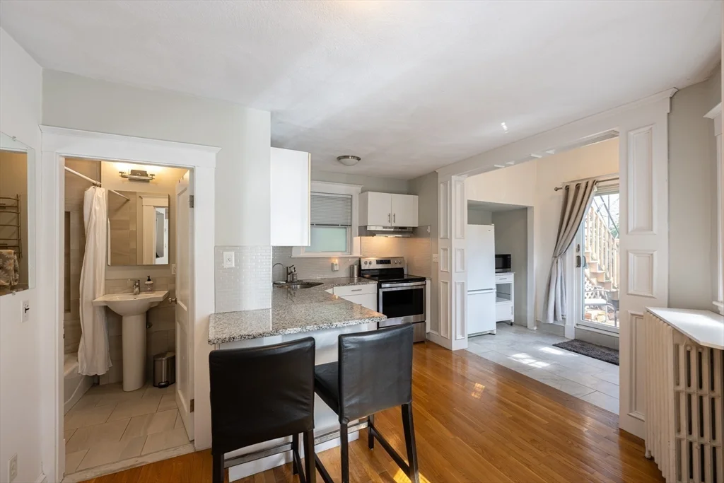 1 bed, 1 bath apartment for rent at 34 Thorndike Unit 34, Davis Square — photo 6 of 10