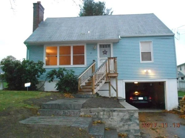 1 bed, 1 bath apartment for rent at 34 Trahan Ave Unit 1, Worcester