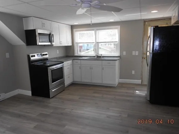 1 bed, 1 bath apartment for rent at 34 Trahan Ave Unit 2, Worcester — photo 3 of 7