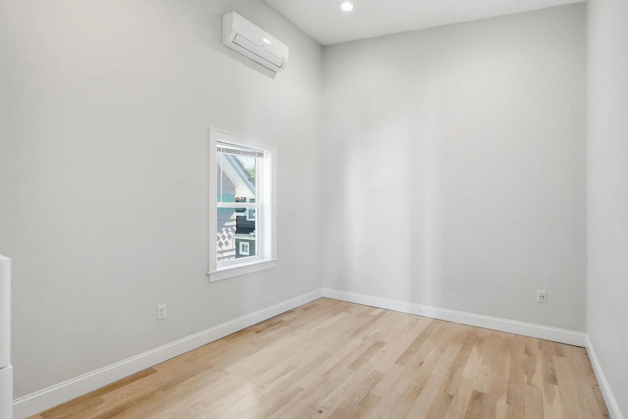 2 bed, 2 bath apartment for rent at 34 Underhill St Unit 4, Winthrop Beach — photo 8 of 17