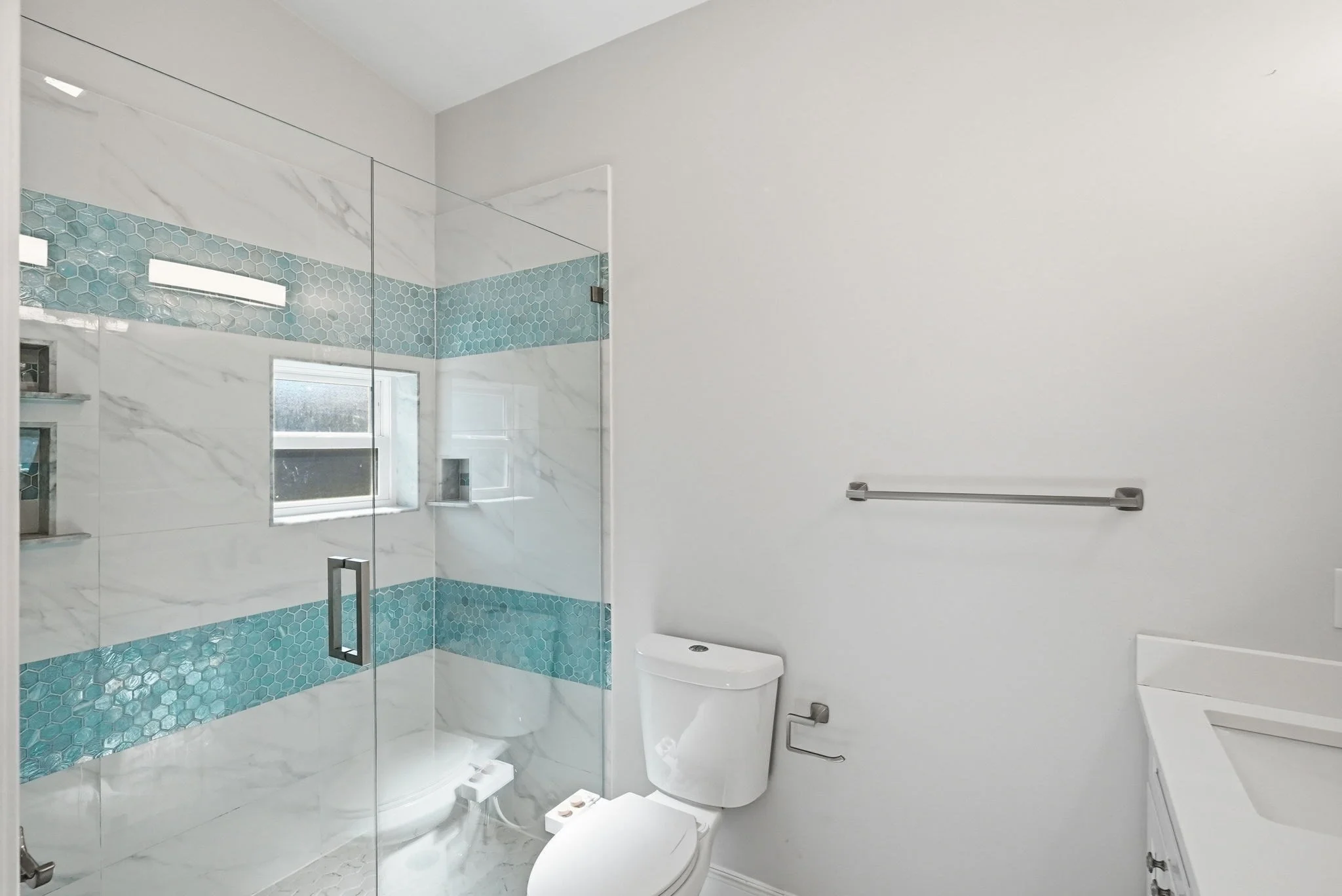 2 bed, 2 bath apartment for rent at 34 Underhill St Unit 4, Winthrop Beach — photo 13 of 17