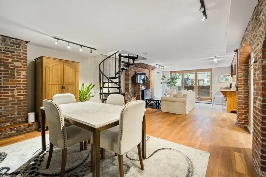 3 bed, 2 bath apartment for rent at 34 Union Park Unit 1, South End — photo 4 of 11