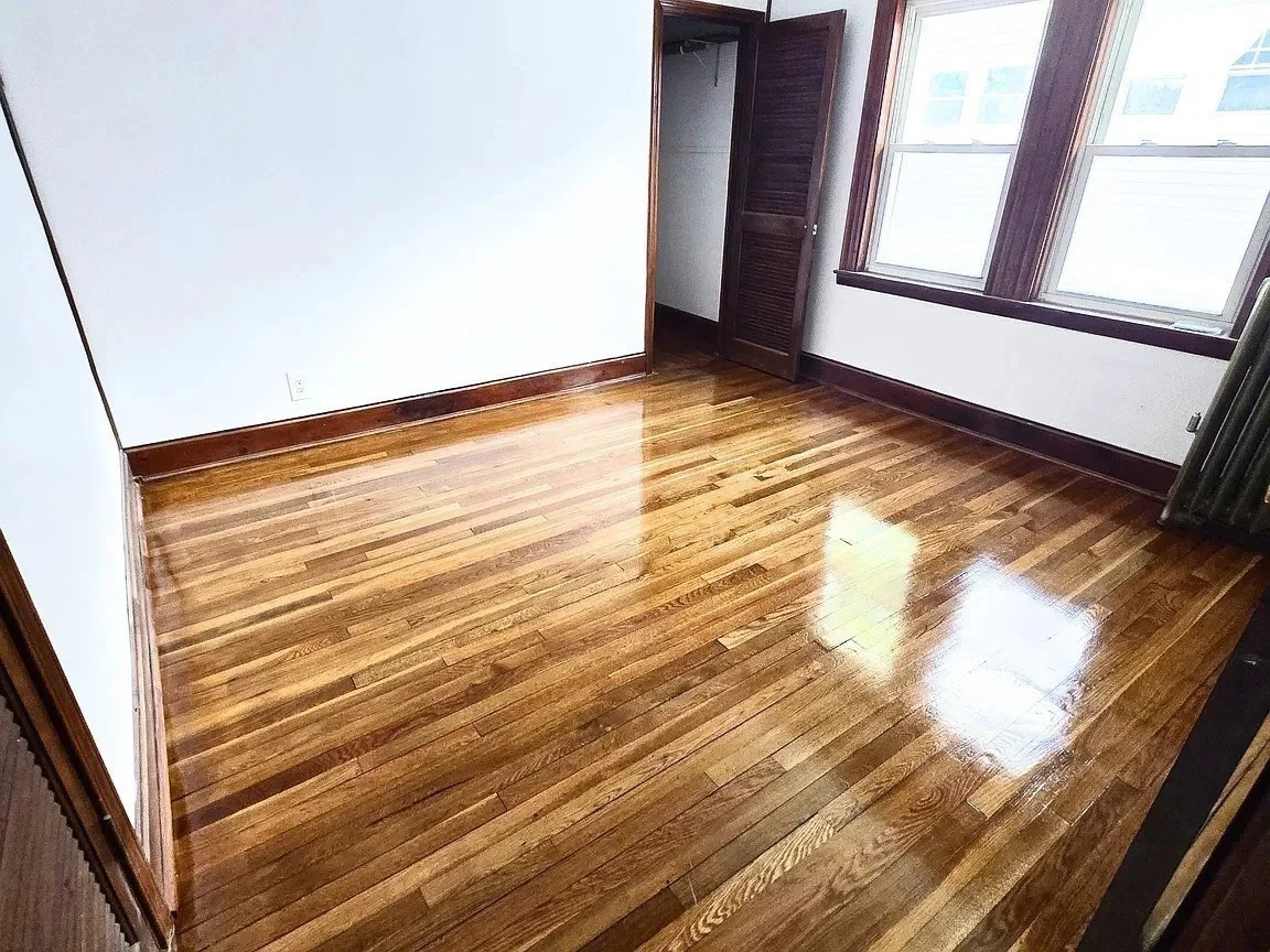 4 bed, 2 bath apartment for rent at 34 Upland Rd Unit 2, Belmont — photo 6 of 12