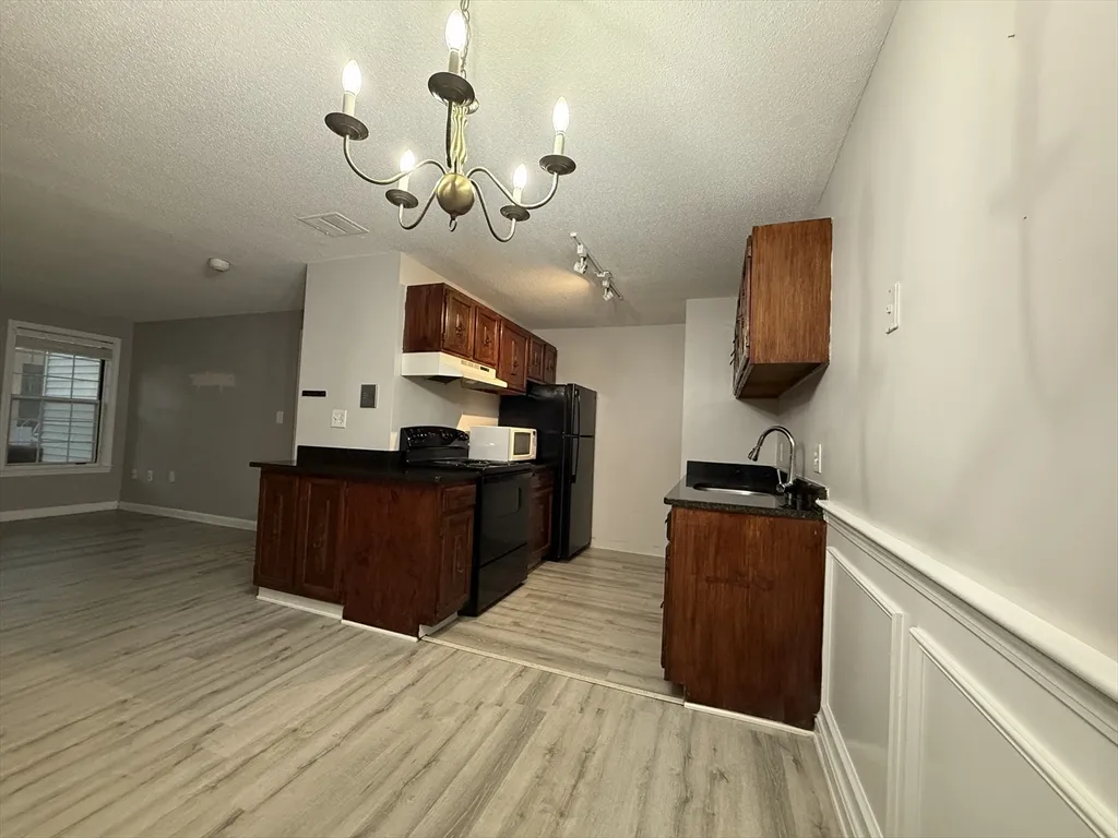 1 bed, 1 bath apartment for rent at 34 Walden Dr Unit 3, Natick — photo 10 of 37