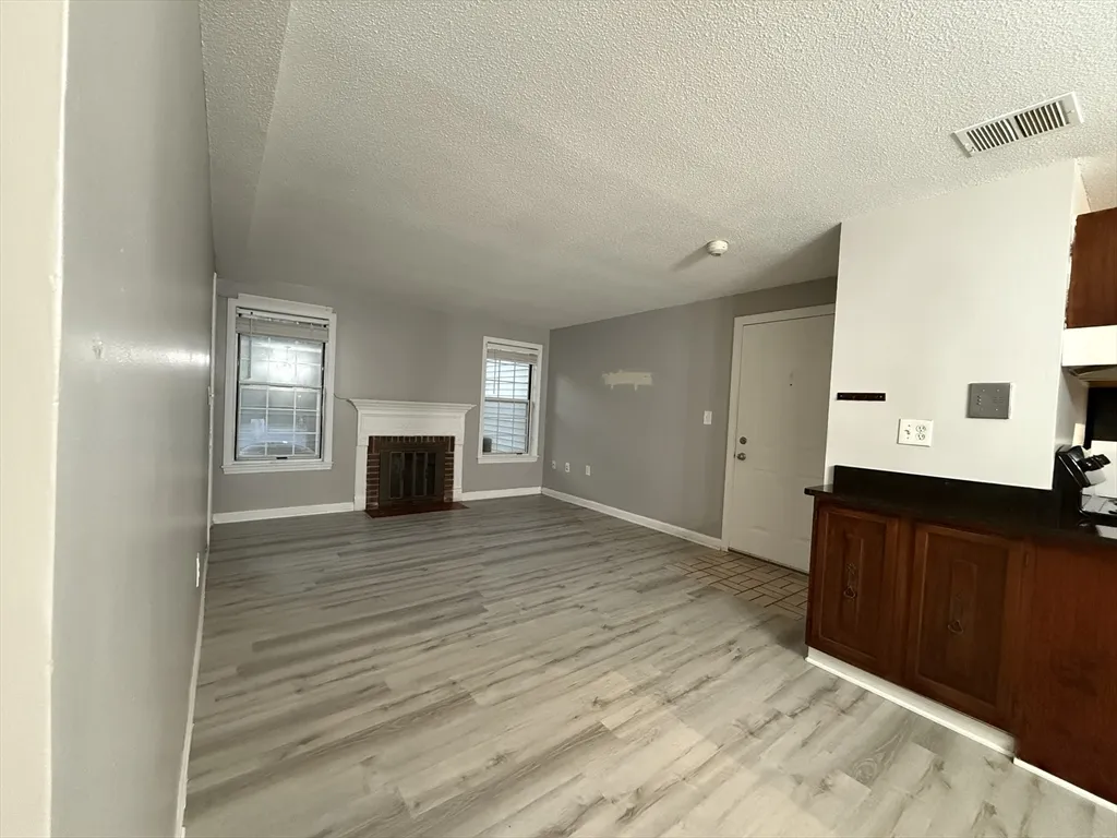 1 bed, 1 bath apartment for rent at 34 Walden Dr Unit 3, Natick — photo 25 of 37
