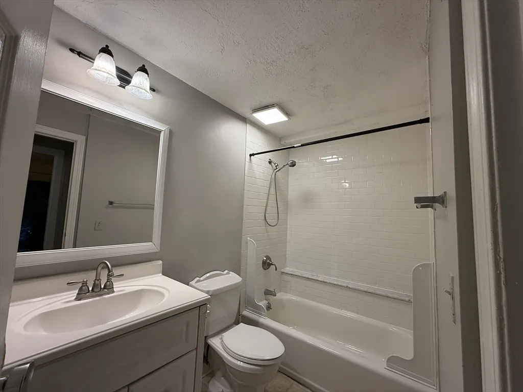 1 bed, 1 bath apartment for rent at 34 Walden Dr Unit 3, Natick — photo 13 of 37