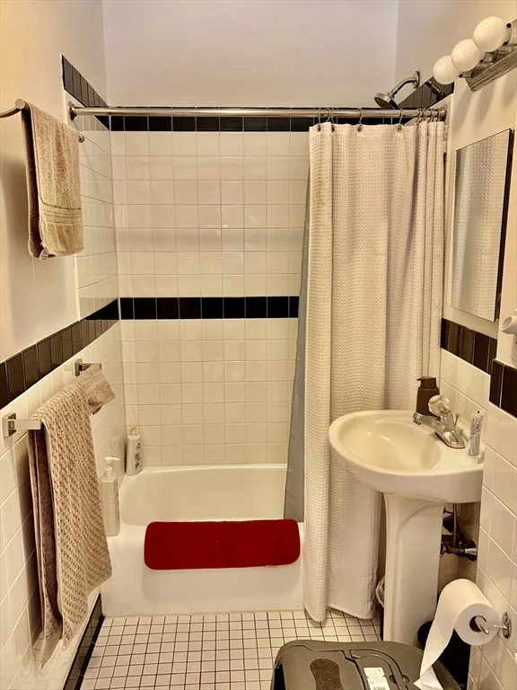 2 bed, 2 bath apartment for rent at 34 Walker St Unit 1, Neighborhood Nine — photo 6 of 6