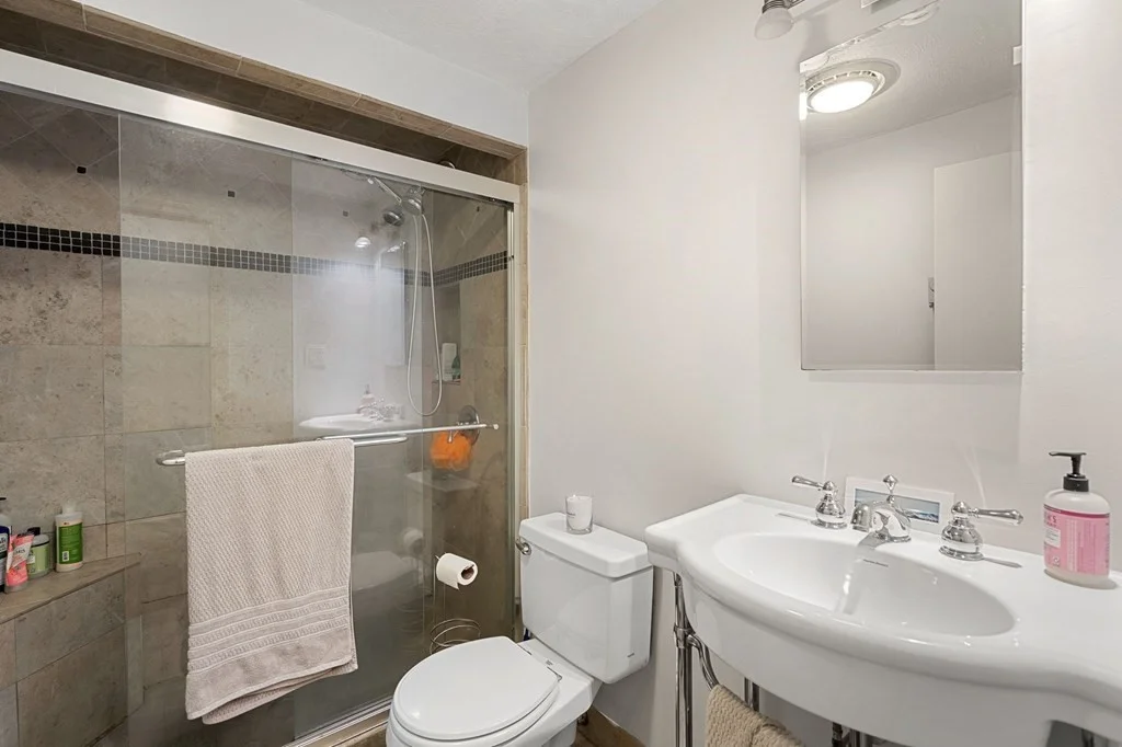 1 bed, 1 bath apartment for rent at 34 Washington St Unit 1A, Charlestown — photo 4 of 24