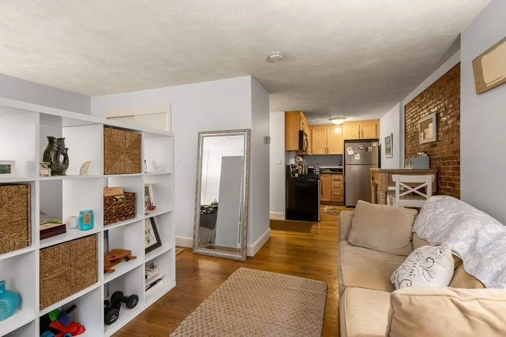 1 bed, 1 bath apartment for rent at 34 Washington St Unit 1A, Charlestown — photo 2 of 24