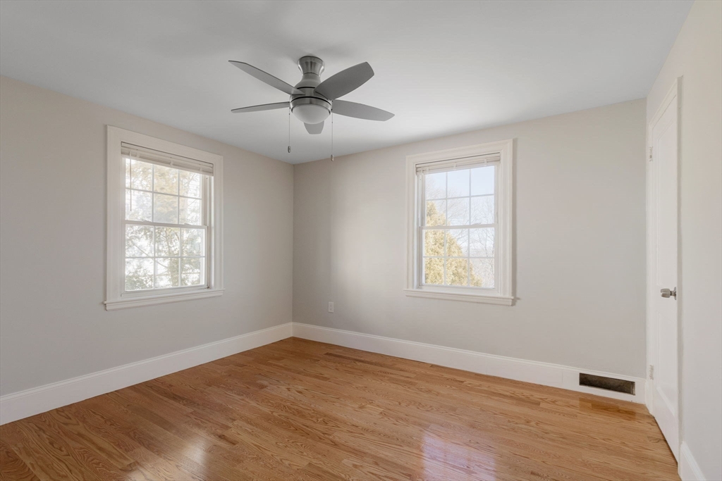 3 bed, 1 bath apartment for rent at 34 Weeks Ave Unit 34, Roslindale — photo 9 of 12