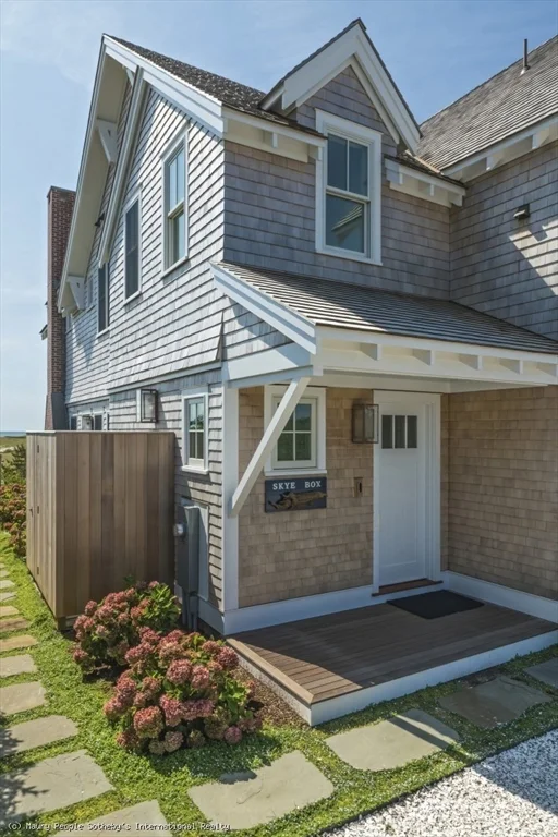 3 bed, 3 bath apartment for rent at 34 Western Ave, Surfside — photo 13 of 13