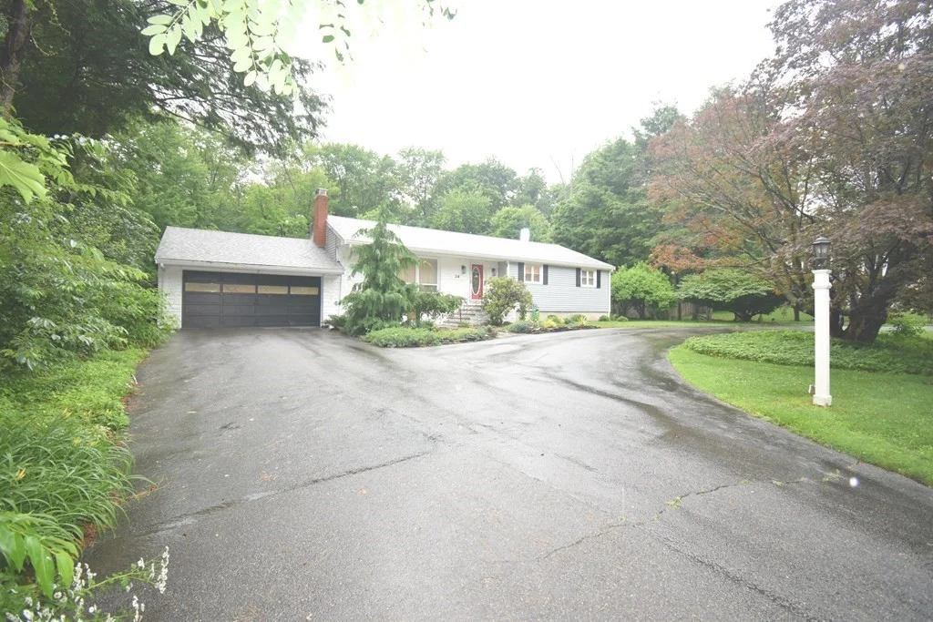 3 bed, 3 bath apartment for rent at 34 Wildewood Dr, Canton — photo 1 of 36
