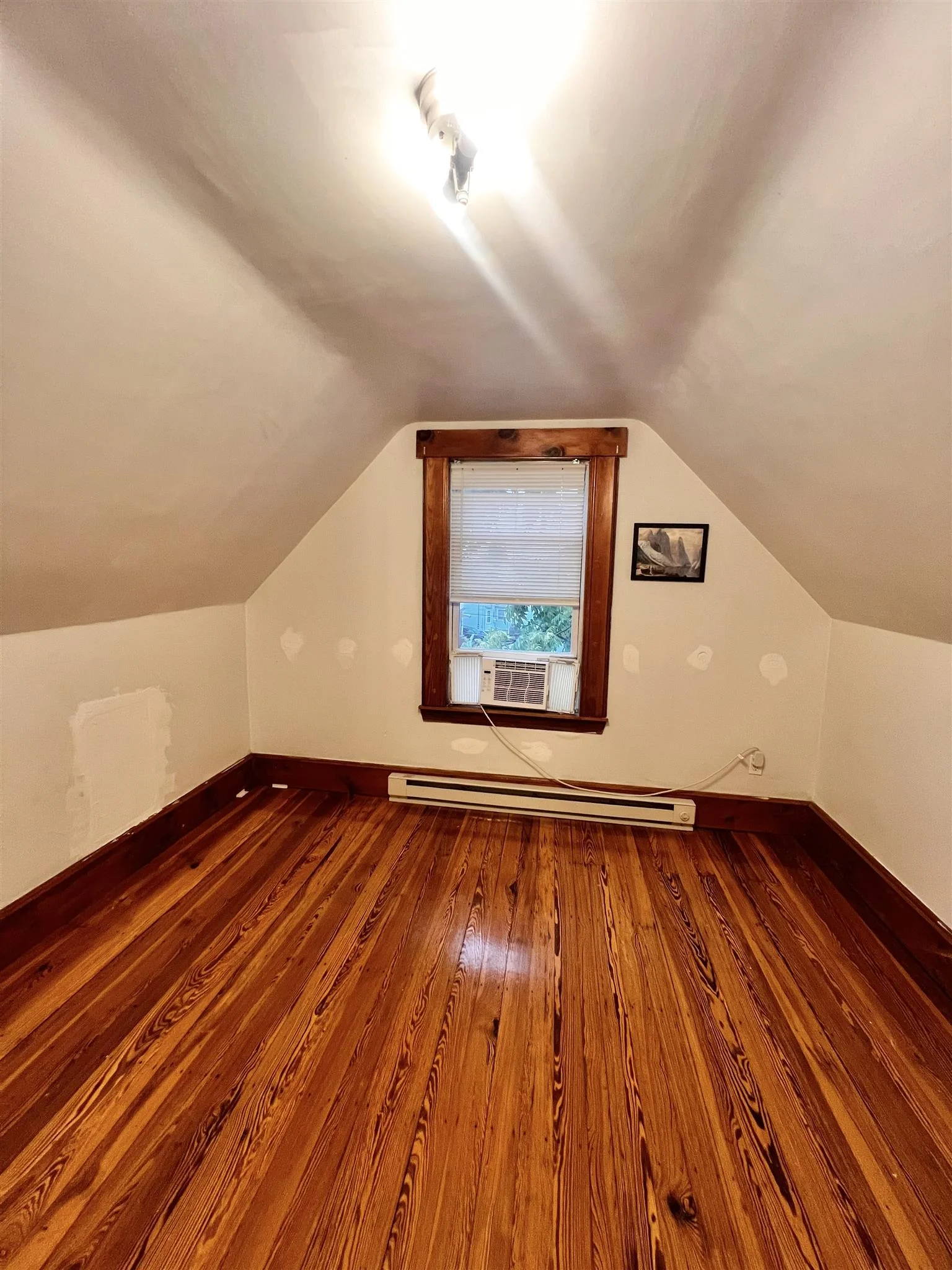 4.5 bed, 2 bath apartment for rent at 34 William St Unit 2, South Medford — photo 14 of 19