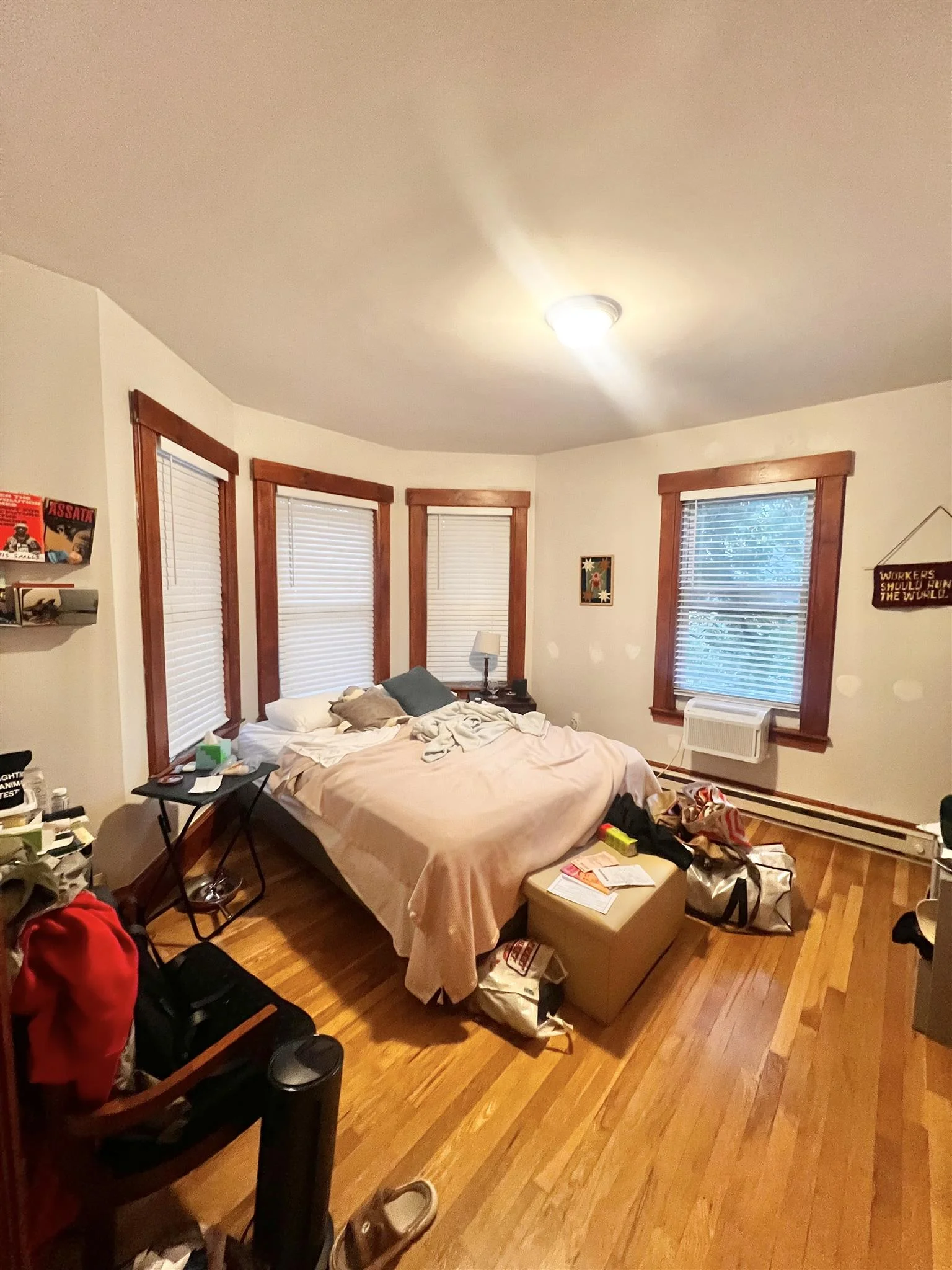 4.5 bed, 2 bath apartment for rent at 34 William St Unit 2, South Medford — photo 4 of 19