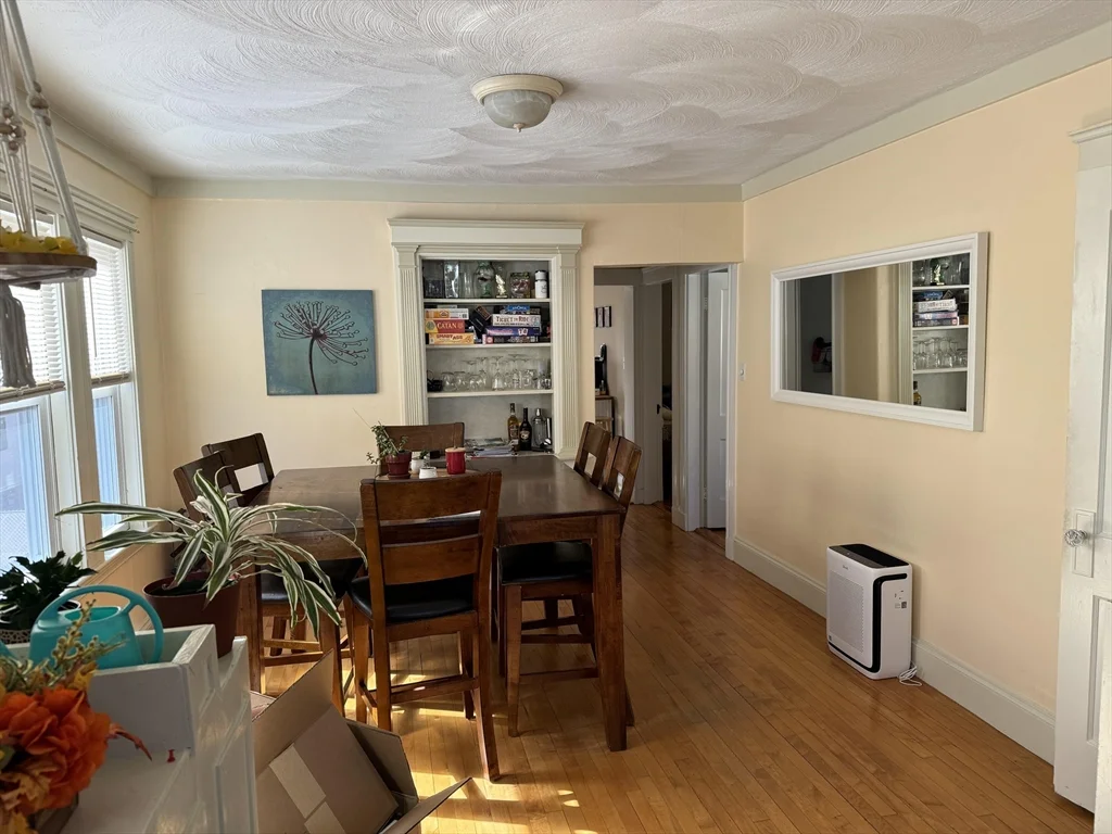 2 bed, 1 bath apartment for rent at 34 Woods Ave Unit 2, West Somerville — photo 4 of 11