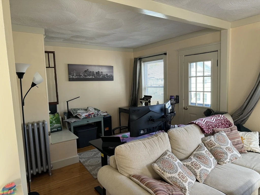 2 bed, 1 bath apartment for rent at 34 Woods Ave Unit 2, West Somerville — photo 5 of 11