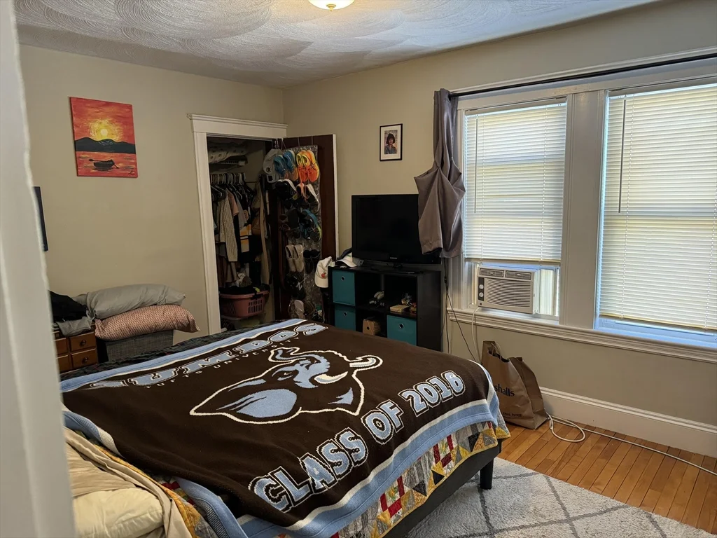 2 bed, 1 bath apartment for rent at 34 Woods Ave Unit 2, West Somerville — photo 7 of 11