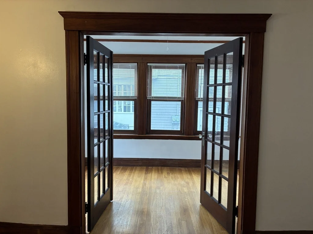 2 bed, 1 bath apartment for rent at 34 Worcester St Unit 34, Belmont — photo 4 of 22