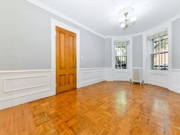 1 bed, 1 bath apartment for rent at 34 Yarmouth St Unit 2, South End — photo 3 of 24
