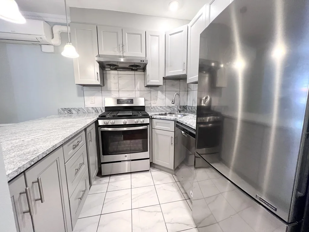 1 bed, 1 bath apartment for rent at 34 Yarmouth St Unit 2, South End — photo 7 of 24