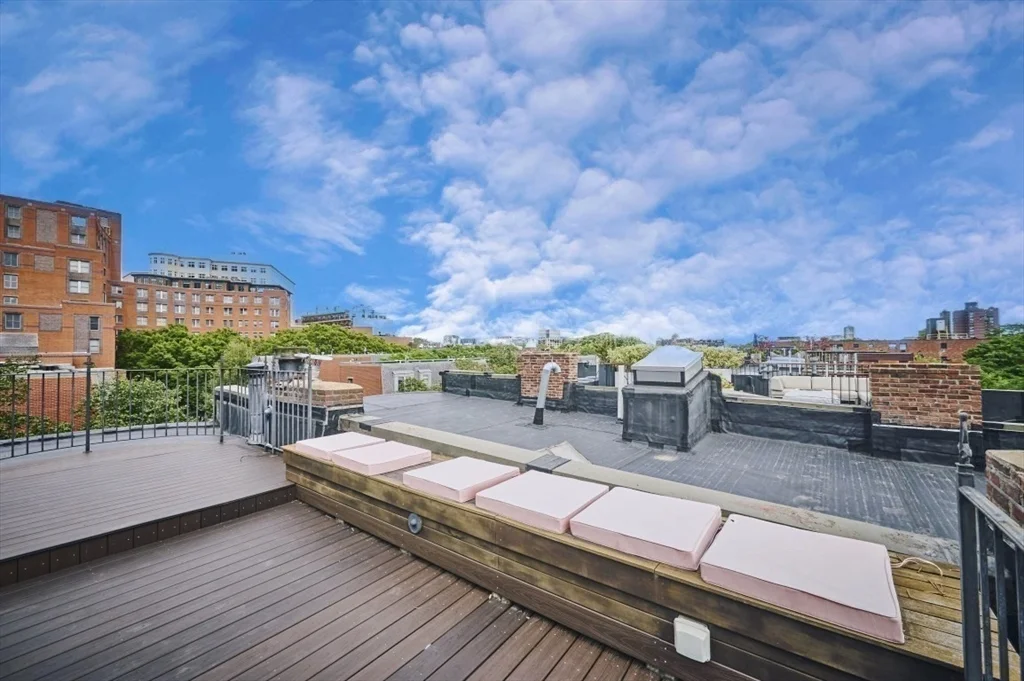 2 bed, 2 bath apartment for rent at 34 Yarmouth St Unit 4, South End — photo 27 of 40