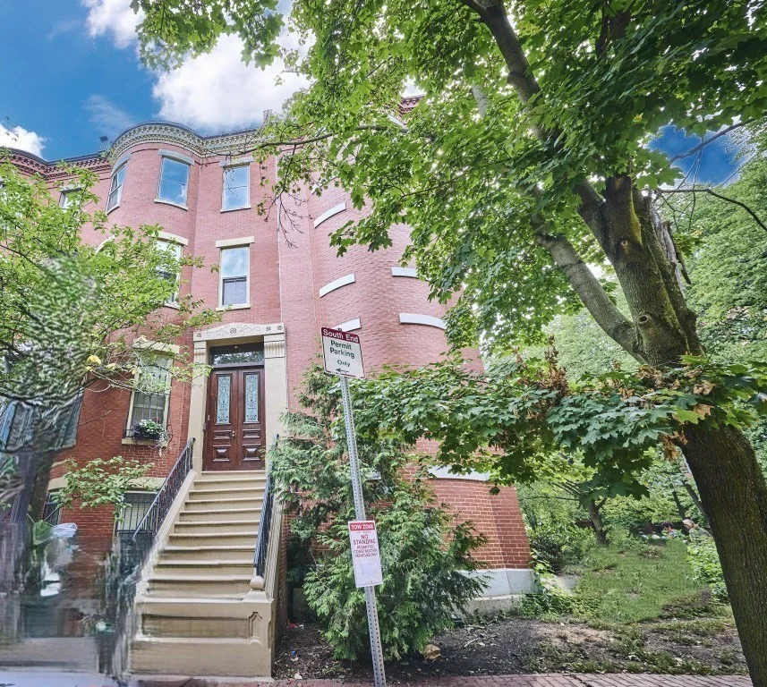 2 bed, 2 bath apartment for rent at 34 Yarmouth St Unit 4, South End