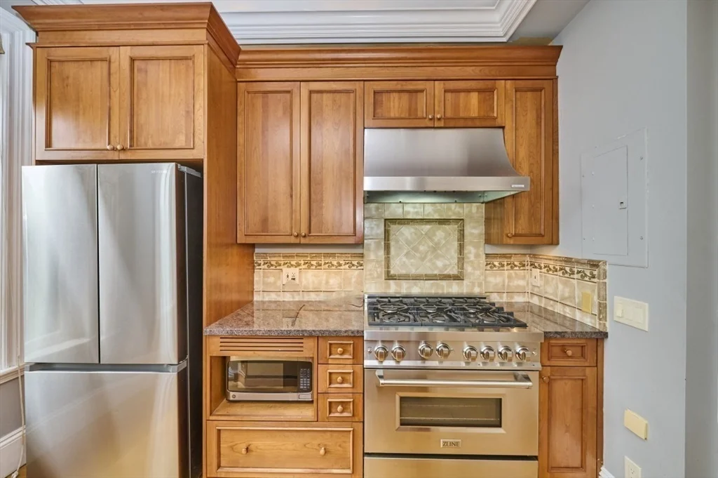 2 bed, 2 bath apartment for rent at 34 Yarmouth St Unit 4, South End — photo 10 of 40